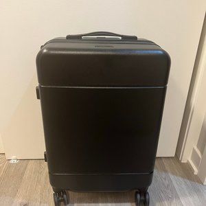 NEW Hue Carry-On Luggage